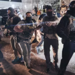 Enfrentamientos marcan nuevas protestas frente a centro de detención de ICE en Newark