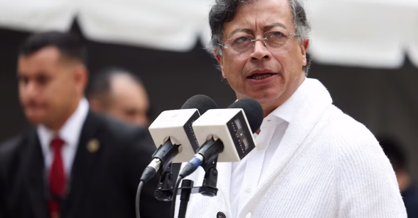 PETRO LLAMA A LOS COLOMBIANOS A SALIR A VOTAR EN MEDIO DE TENSIÓN POLÍTICA