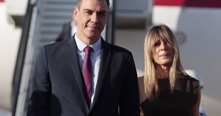 Tribunal español ordena juicio contra esposa de Pedro Sánchez en caso de presunta corrupción