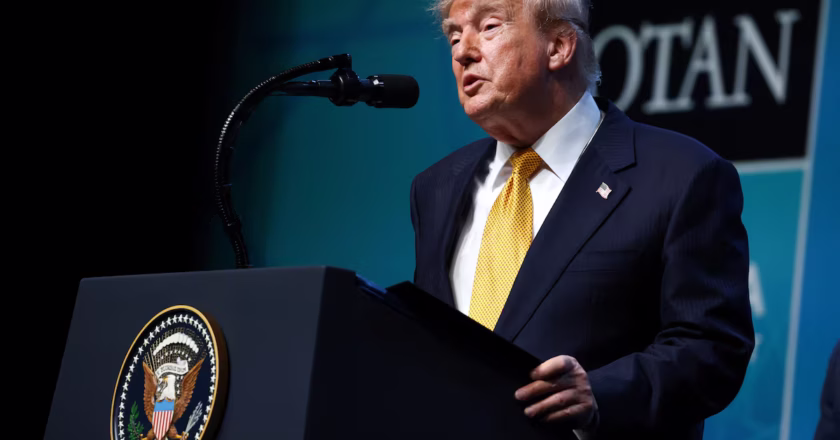 Trump advierte que Estados Unidos podría lanzar nuevos ataques contra Irán