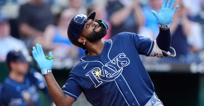 Junior Caminero iguala récord de los Rays con jonrón en seis juegos consecutivos
