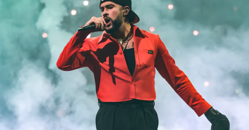 Más de un millón de usuarios esperan en fila por boletos para el cierre de la gira de Bad Bunny