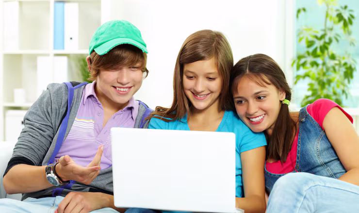 Jóvenes de la Generación Z en Latinoamérica recurren a la inteligencia artificial como una “amiga”