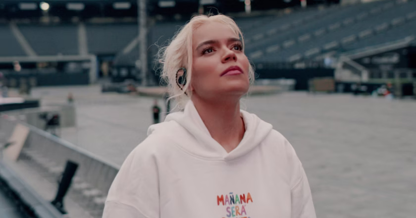 Karol G dona US$1 millón a afectados por terremoto en Colombia