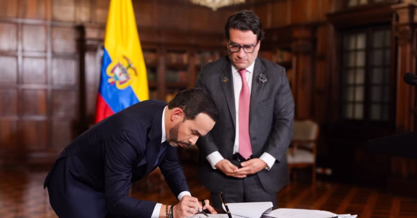 ABELARDO DE LA ESPRIELLA FIRMA LA 70.ª EXTRADICIÓN DE CRIMINALES A LOS EE. UU.