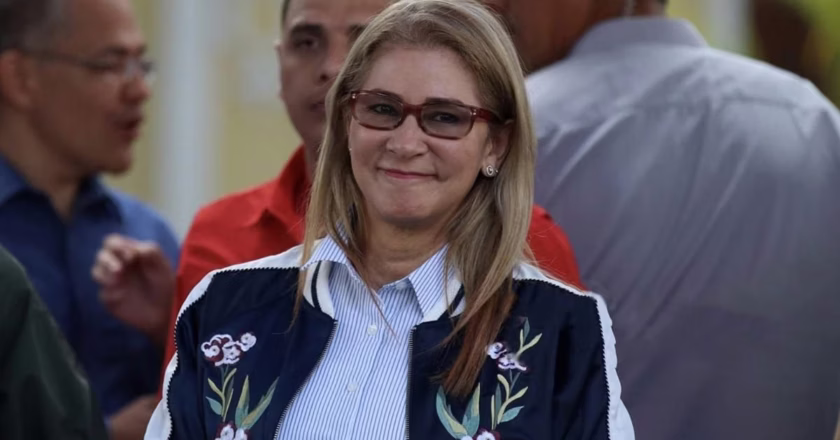 Juez fija para octubre audiencia sobre petición de arresto domiciliario de Cilia Flores