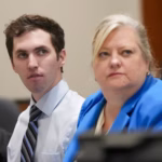 Fiscalía presenta mensajes y evidencia forense contra Tyler Robinson