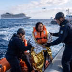 Mujer sobrevive tras pasar cerca de 20 horas a la deriva en el mar luego de salir de un crucero